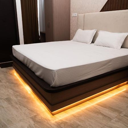 Holy Land Hotel Varanasi Luaran gambar
