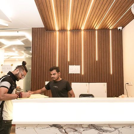 Holy Land Hotel Varanasi Luaran gambar
